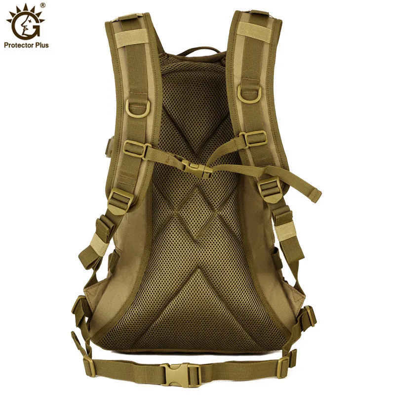 TrailStrike™ 25L Tactical Trek Pack